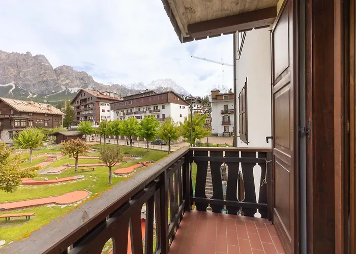 Apartment Casa Verocai, Graziosi Bilocali In Centro A Cortina